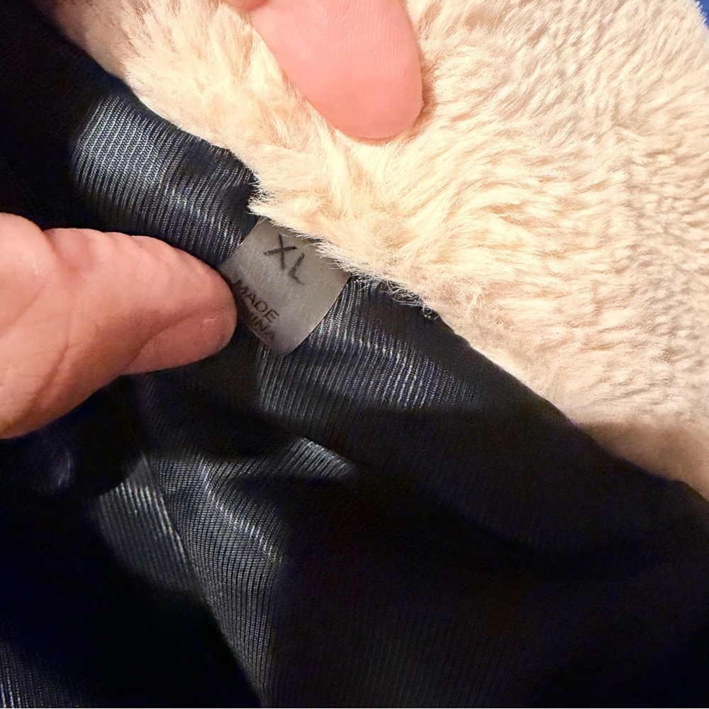 Badgley Mischka Soft Cream Teddy Jacket - Picture 6 of 6